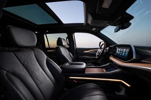 Chevrolet Suburban interior