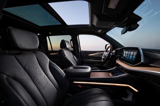 Chevrolet Suburban interior